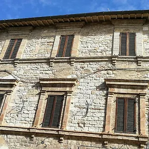 Palazzo Calocci In Appartement